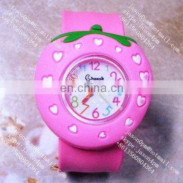 Children lovely movement silicone clap watch for strawberry shape