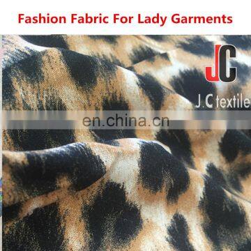 Raw Material Gold Leopard Print Design 100% Rayon Silk Soft Poplin Printed Fabric photo-2