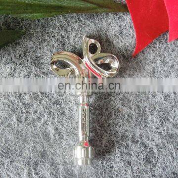 zinc alloy personalized key shaped silver plated jewelry pendant tags charms