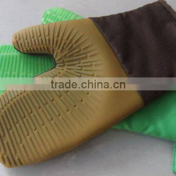 Good Grip Stitching and Silicone Gel Gloves