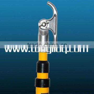 Adjustable high voltage operating rod