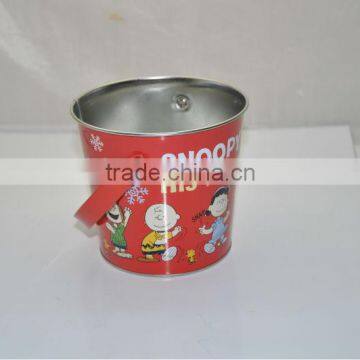 small tin bucket