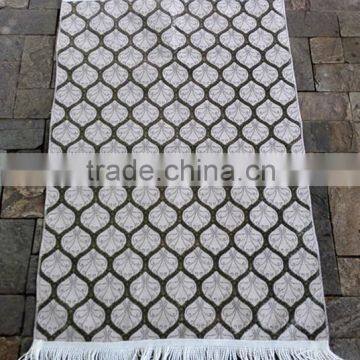 New pattern chenille beautiful woven high quality Muslim prayer rug