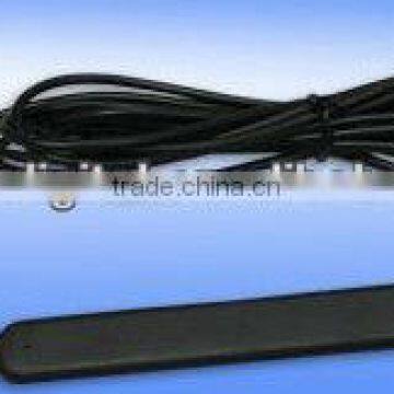 Digital car tv antenna sticking to windshield