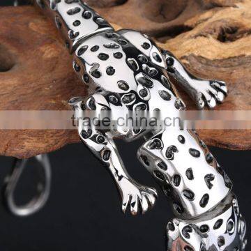 Guangzhou Jewelry Friendship High Quality Leopard Shape Bracelets Gifts for Boyfriends photo-3