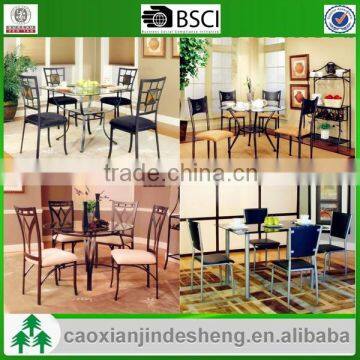 Fasion design and collapsible metal restaurant table and chairs