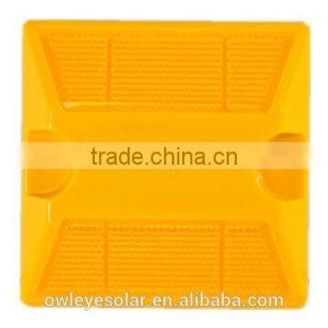 Plastic Road Stud/hot Sale Road Stud/ Highway Brightness Road Reflector photo-2