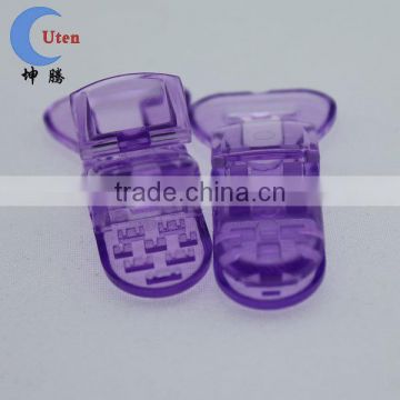 Colorful small plastic clothes clips