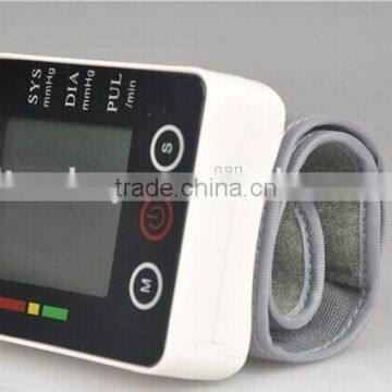2016 Hot Sale Self-help Digital Wrist Blood Pressure Monitor Intelligent Automatic Pressure Blood Pressure Monitor photo-4