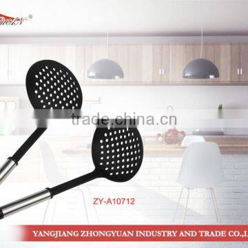 Plastic material nylon skimmer kitchen utensils of steel tube handle