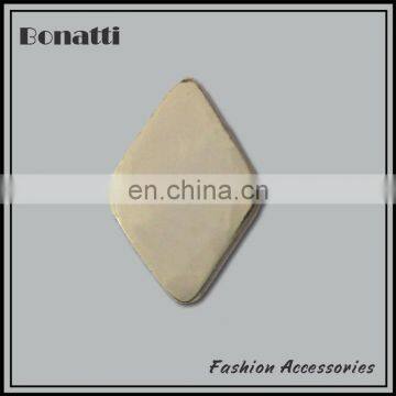 rhombic golden metal label
