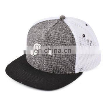 Flat brim 6 panels rubber logo label mesh snapback trucker hats