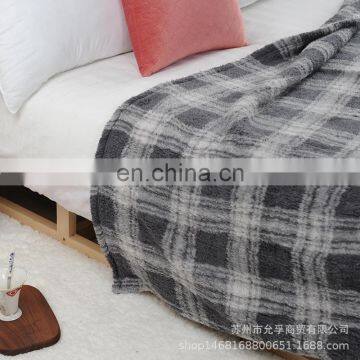 Lamb Velvet Single Layer Small Blanket Lunch Break TV Knee Blanket photo-3