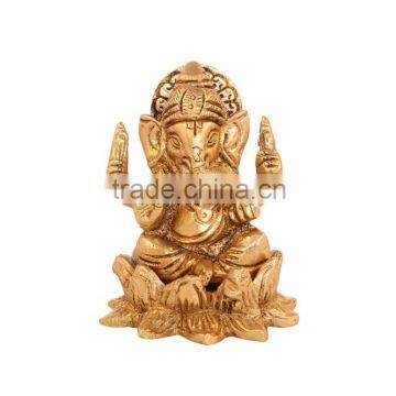 Ganesha Small Sitting on Lotus Base 2.8"