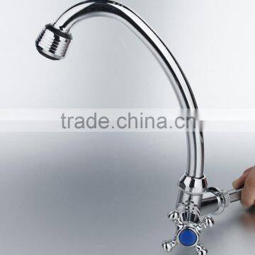 GLD Contemporary Chrome Kitchen Faucet Pull Out Sink Tap 360 Swivel Mixer Kitchen faucet Faucet hot and cold Torneira Da Cozinha