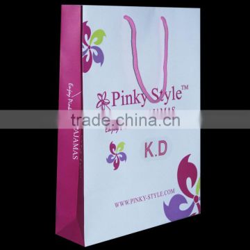 wholesale custom printed cheap paper gift bag with die cut handle