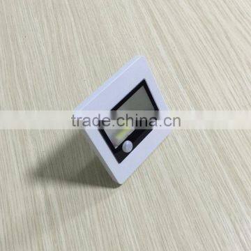 China consumer electronic aisle light wall
