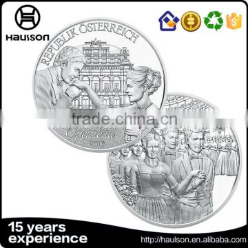 2016 China fashionable collective beautiful design die cast copper material fine silver plating love wedding souvenir coin