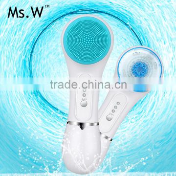 Electirc battery operated Vibration facial cleansing brush for face pore cleaning and massage