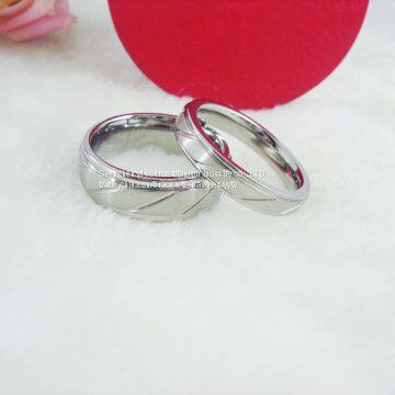 Classic black, elegant diamonds, first-class cutting process, the content of 99.9% titanium ring