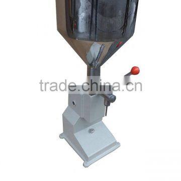 Small Bottle Shampoo Filling Machine 20ml photo-2