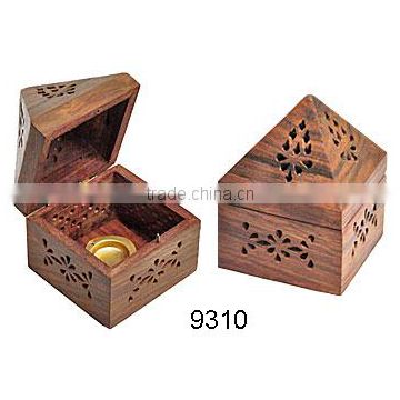 SUPPLIER OF WOOD PYRAMID INCENSE BURNER - 9310