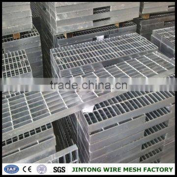Drainage Steel Grating Cover Drainage Ditch Decorative Stair Tread Galvanized Catwalk Steel Grating photo-4