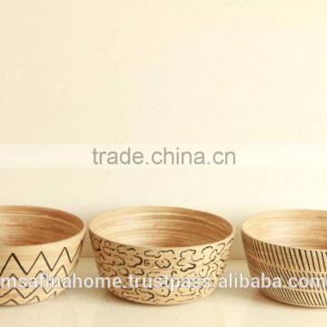 Round decorative bamboo salad bowl
