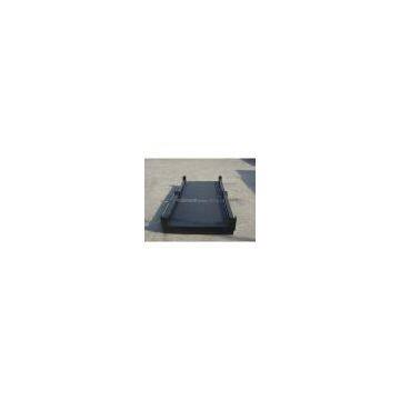 Foldaway tray