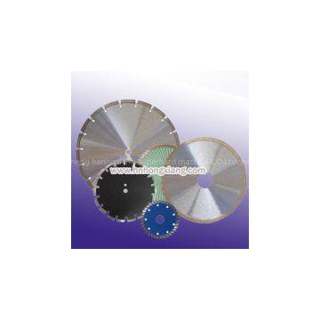 Continuous diamond saw blade for tile cutting