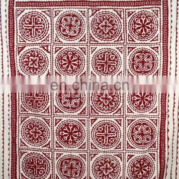 Indian Wholesaler Gold Member Hot Selling Maroon Cut Work Applique Kantha Quilt photo-2