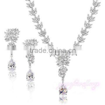 Shinning stylish fake gold custume cubic zirconia jewelry set