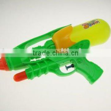 plastic water gun toy