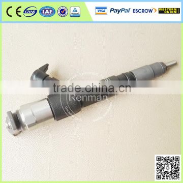 Machinery engine spare parts high performance fuel injectors 5284016