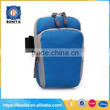 Hot selling 600d soft blue smart phone arm bag for moblie phone