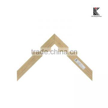 Wood color frame moulding