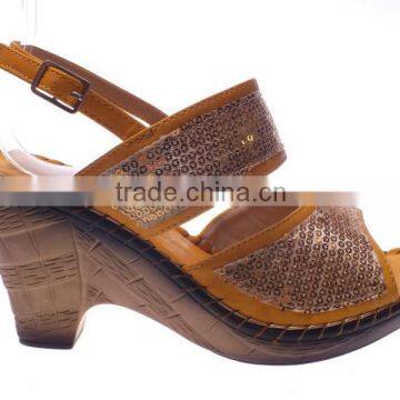 Hot selling fashion sandals 2013 for women with paillette decoration