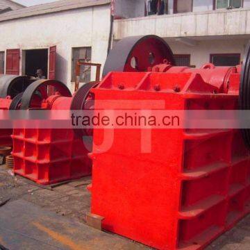 Mobile Limestone Granite Stone Crusher for Sand Stone Processing photo-3