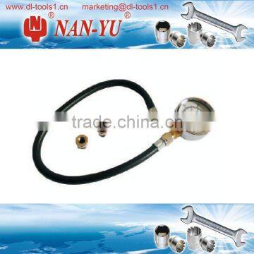 Engine Oil Pressure Gauge