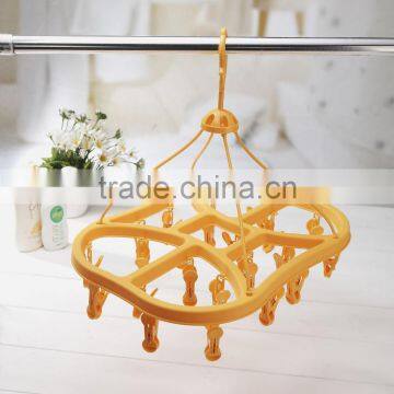 square type Plastic clotheshorse with 22 clips