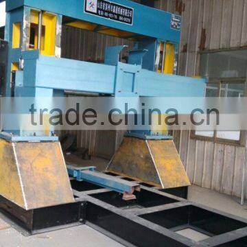 The roadside stone cutting machine