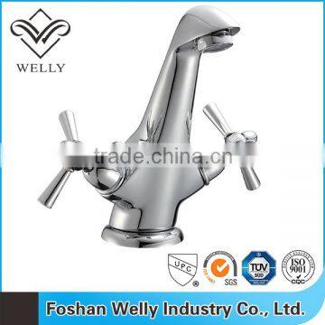 2016 Brass Body Deck Mounted chrome Kitchen Sink Water Faucet