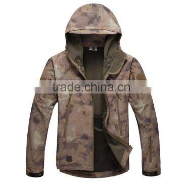 custom woman OEM camo softshell jacket