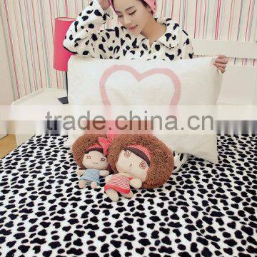 100% Polyester Small Cow Print Stock Flannel/coral Fleece Blanket