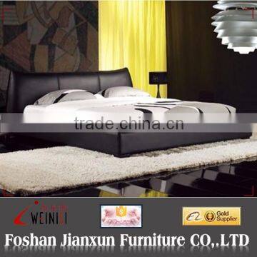 F6106 black leather bed