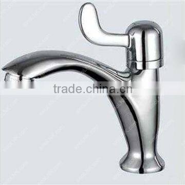 Chrome brass basin faucet Model: 02823