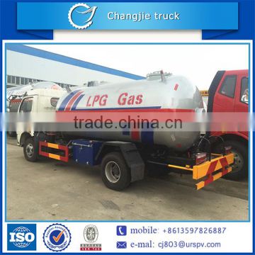 New arrival 4x2 Dongfeng 5.5m3 small lpg gas tank truck