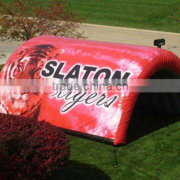 2012 hot sale inflatable tigher sports tunnel