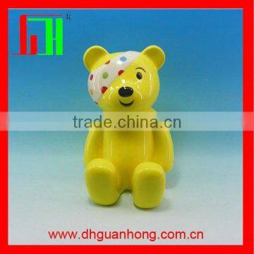 2013 hot sale ceramic money bank in bear shape