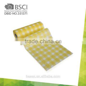 China Supplier in Guangzhou Good Quality Best Price Kitchen Household Nonwoven Wipes Roll photo-2
